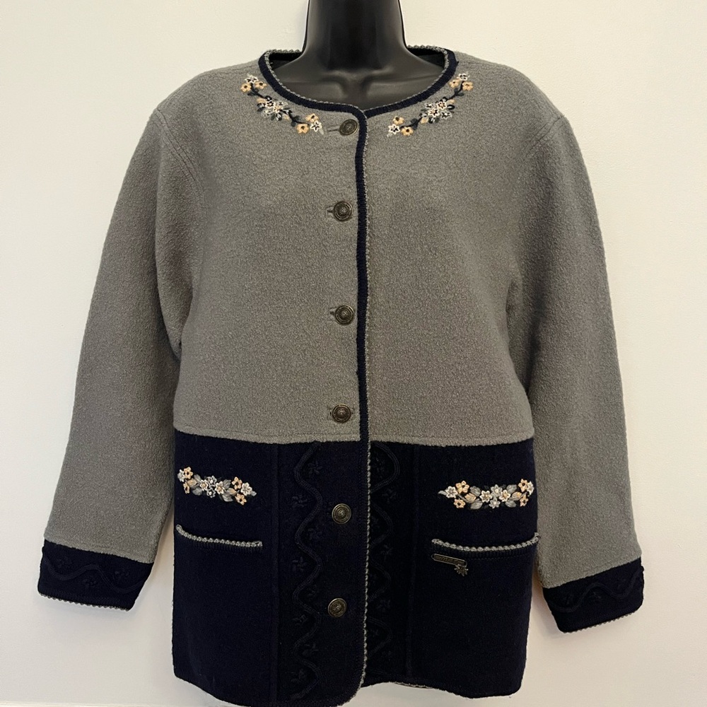 MAT Cozy Two Tone Embroidered Boiled Wool Nordic Cardigan, Size Small